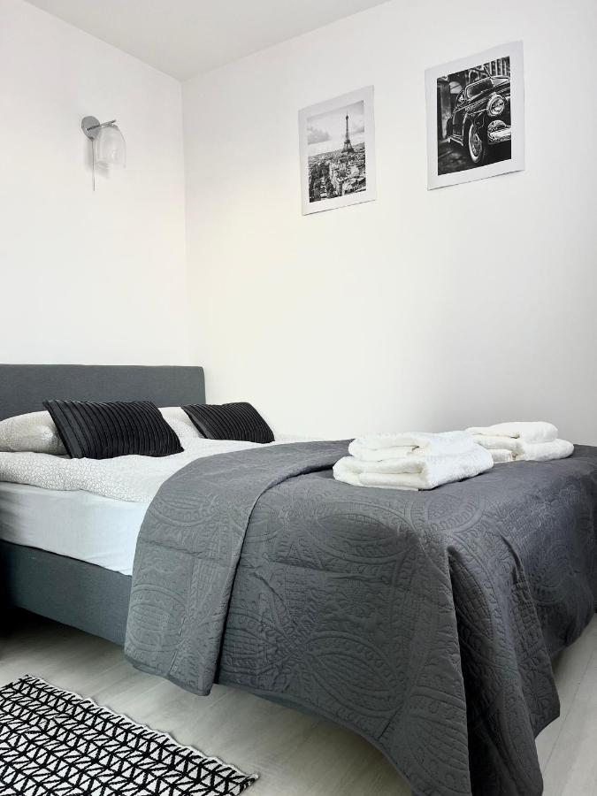 Apartmán Warsaw Inside Solec With Private Parking Exteriér fotografie